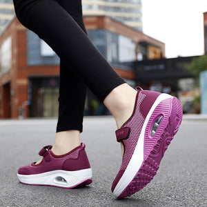 Chaussures orthopédiques Perforées