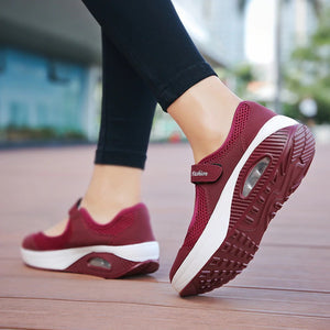 Chaussures orthopédiques Perforées