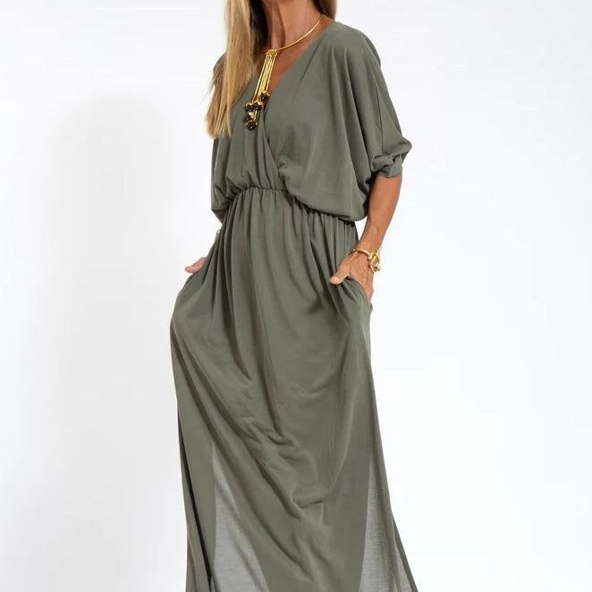 Robe haute fendue à col en V