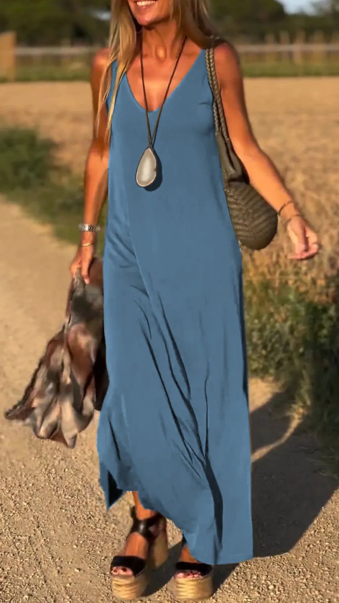 Robe sexy à bretelles et col en V