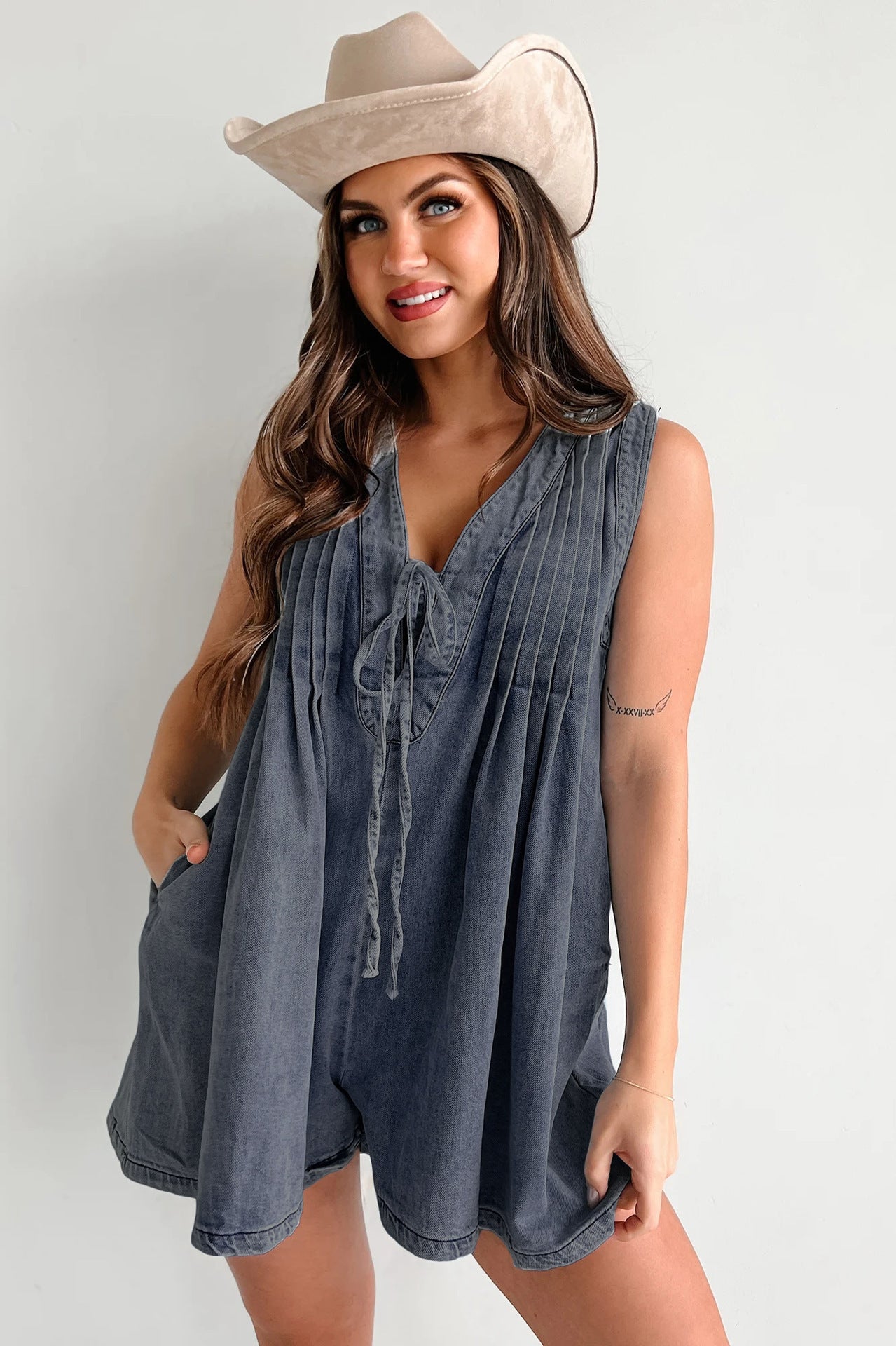 Combinaison en jean sans manches et short à manches courtes