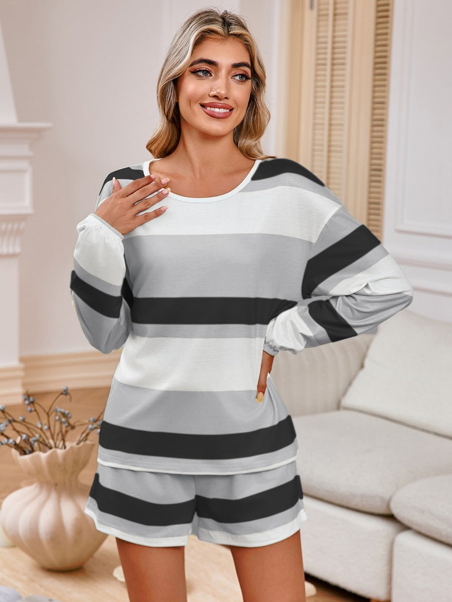 Ensemble Glamour Haut Rayé et Short Séduisant
