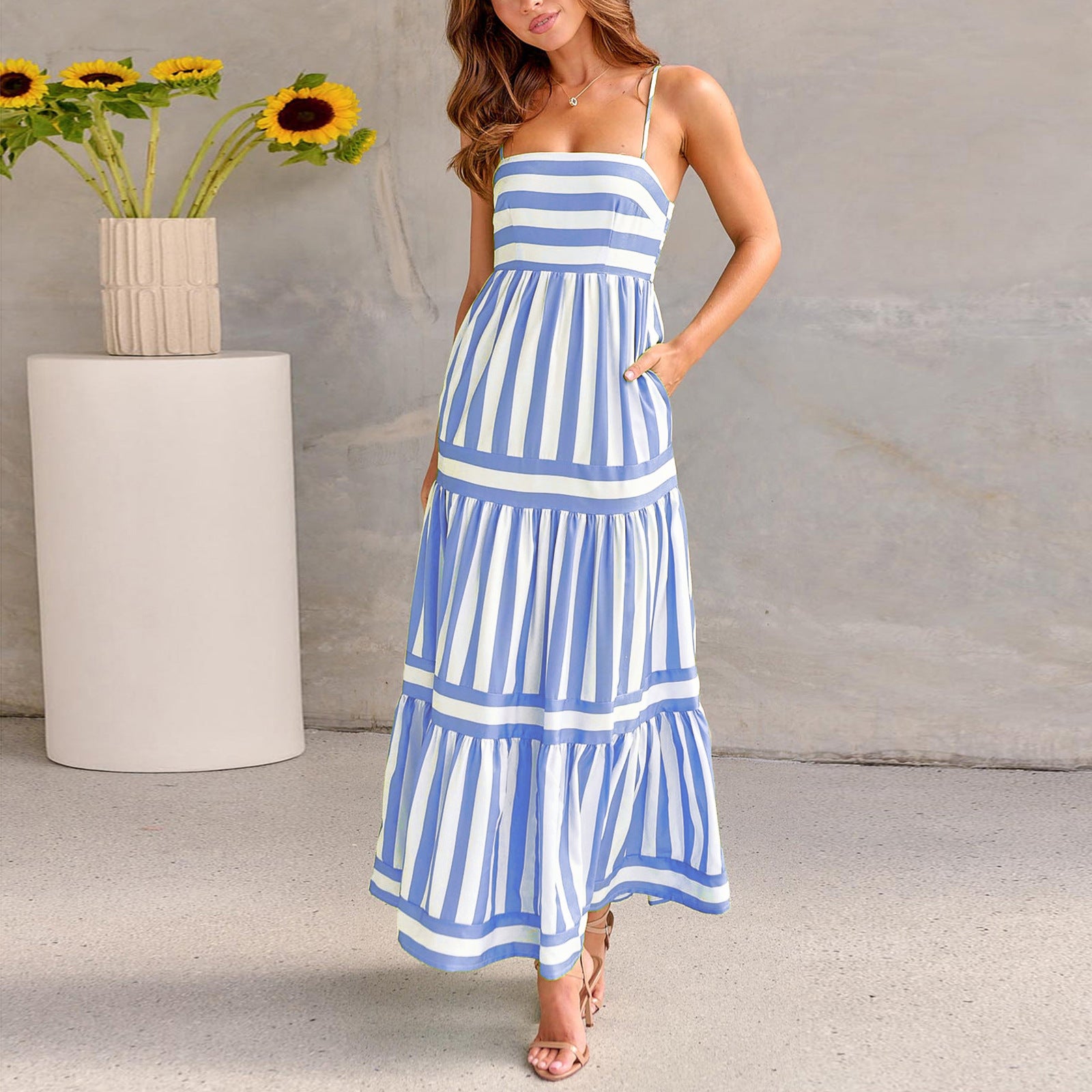 Robe longue à bretelles avec poches - FEMME FATALE