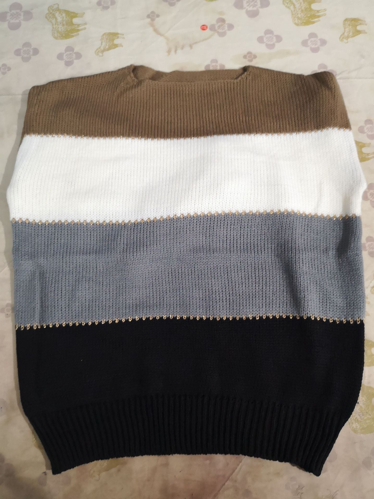 Pull midi à rayures contrastées