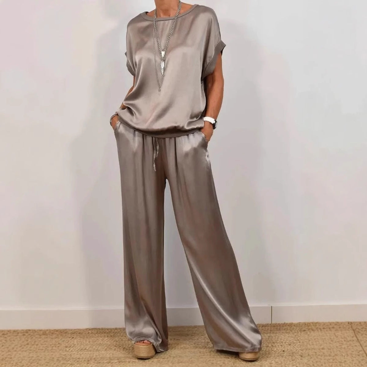Ensemble Satin Camel