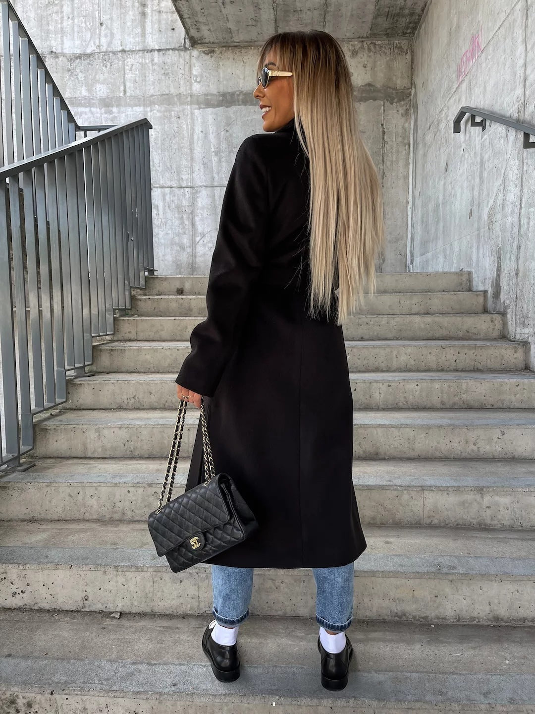 Veste croisée à revers fendue avec ceinture