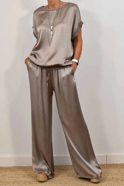 Ensemble Satin Camel