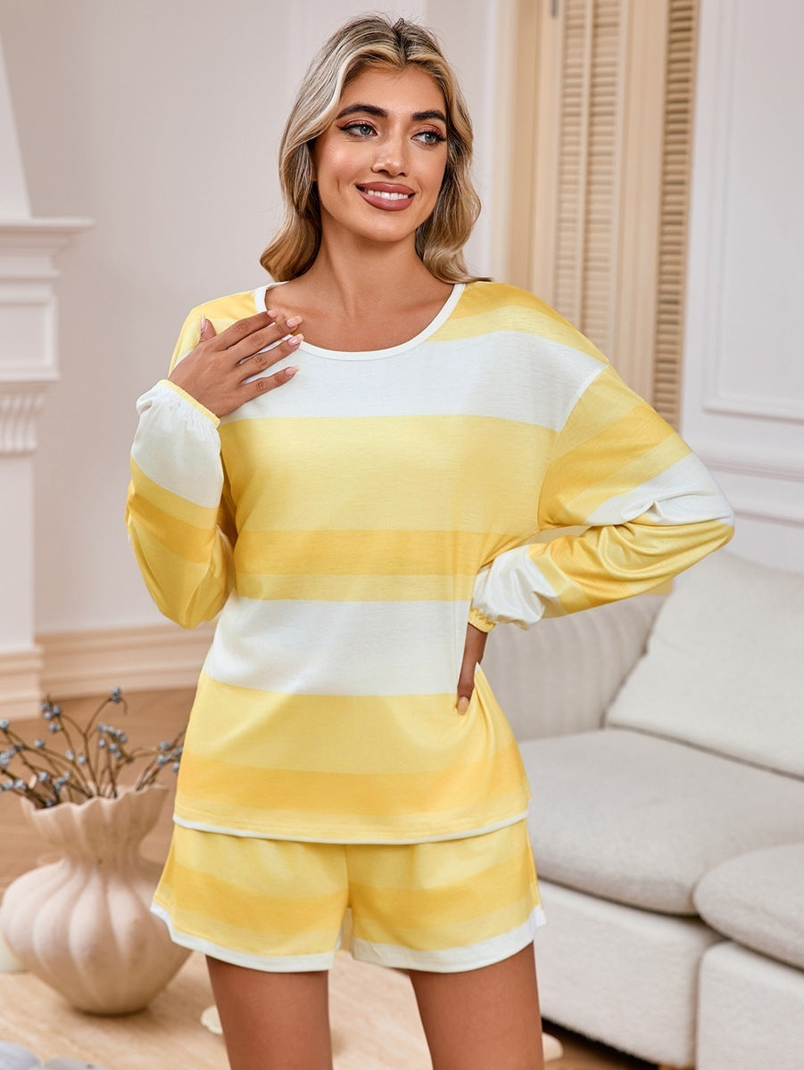 Ensemble Glamour Haut Rayé et Short Séduisant